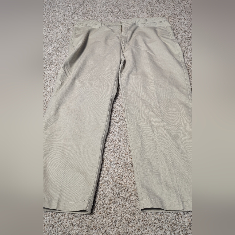 Lee khakis 42*30